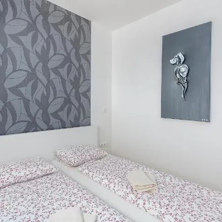 Anna Apartment